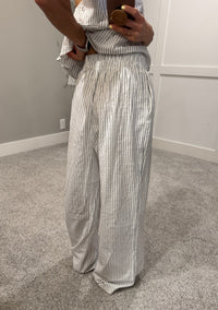 Pen Pinstripe Set | White/Black
