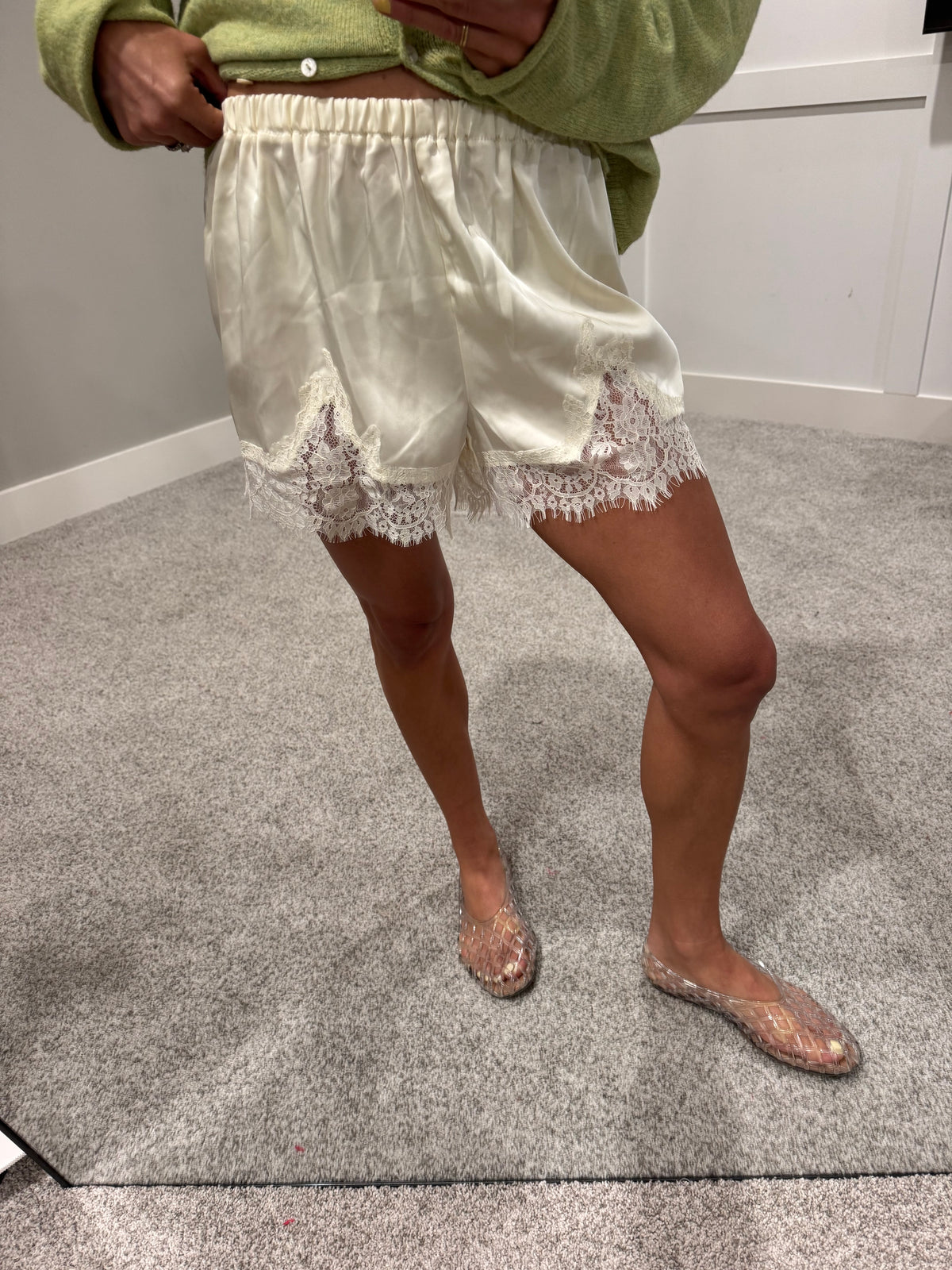 Lace Trim Shorts | Cream