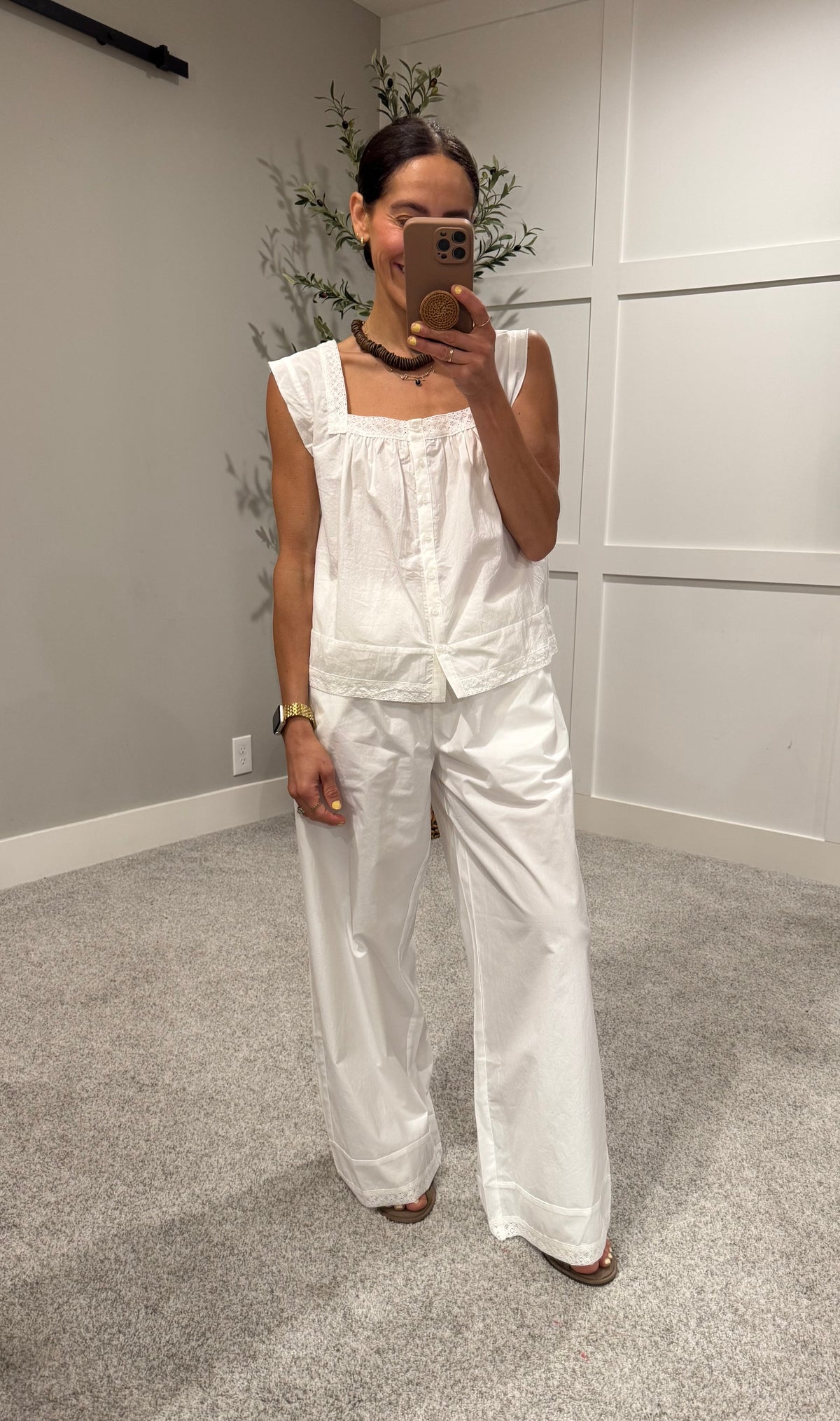 Cece Eyelet Trim Top | Off White