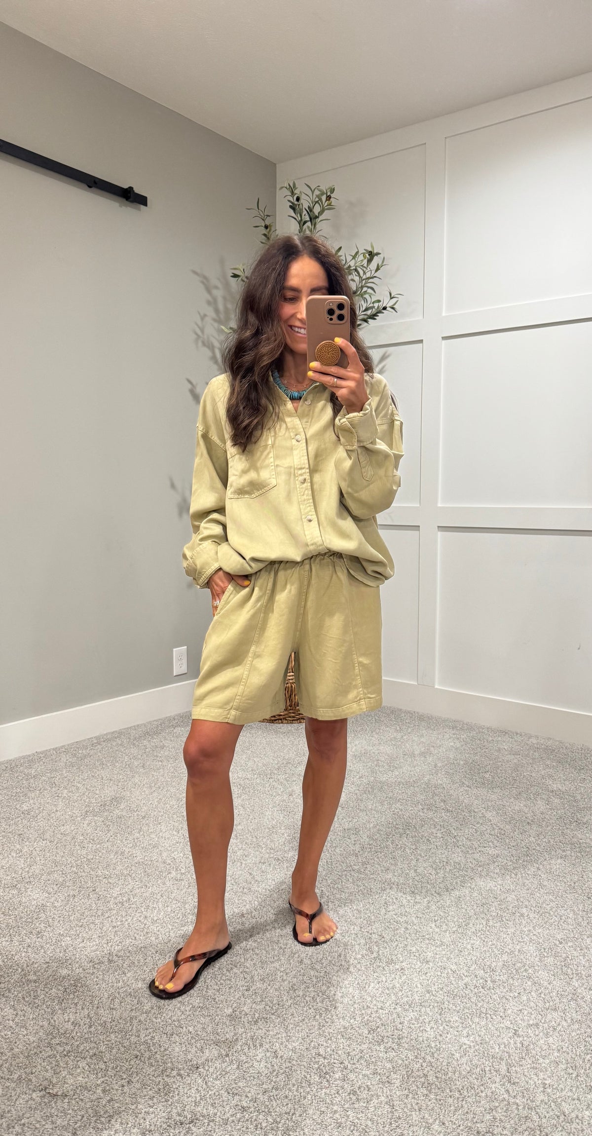 Kate Oversized Tencel Button-Up | Moss Green