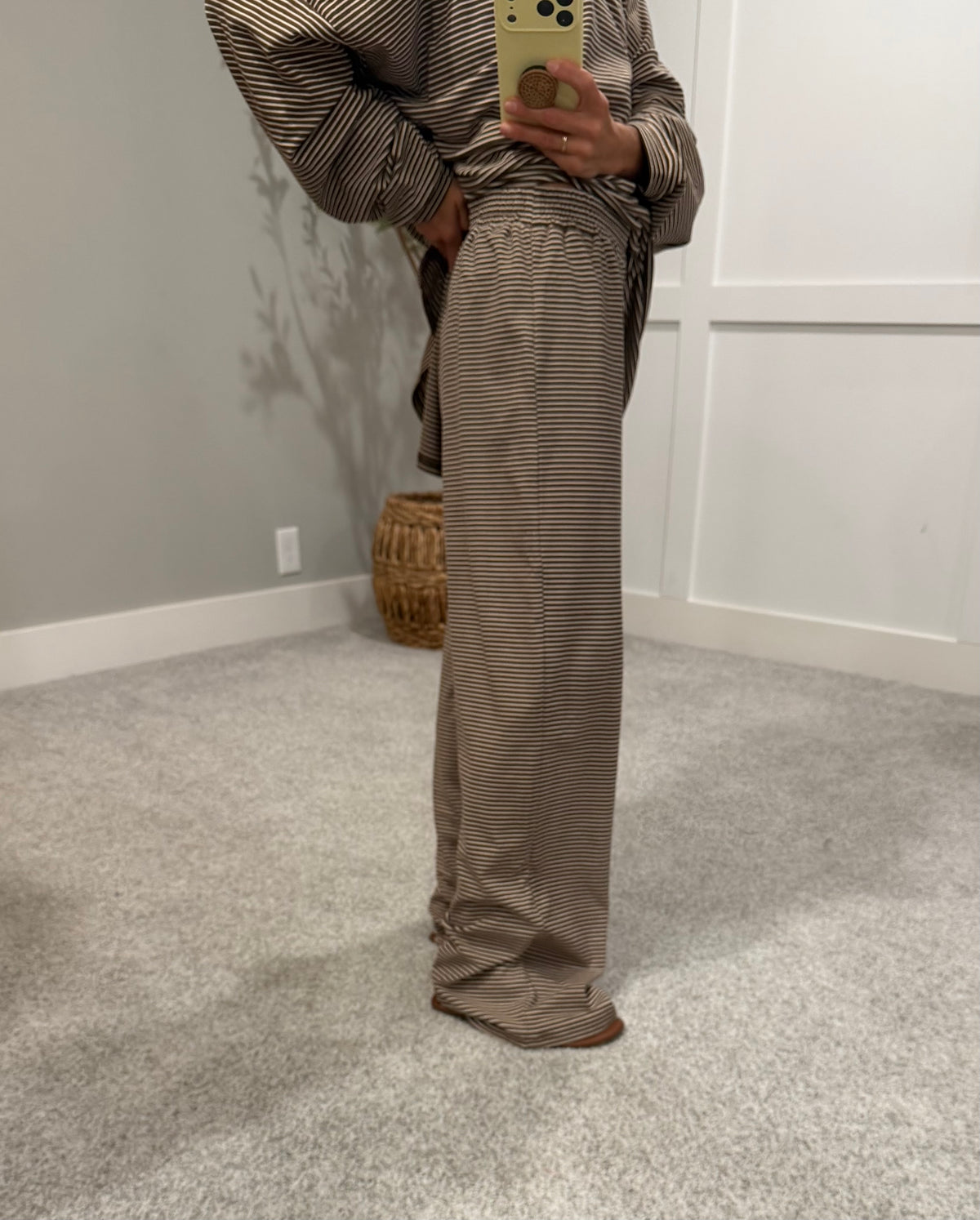 Levi Lounging Brushed Knit Pants |Brown/Cream