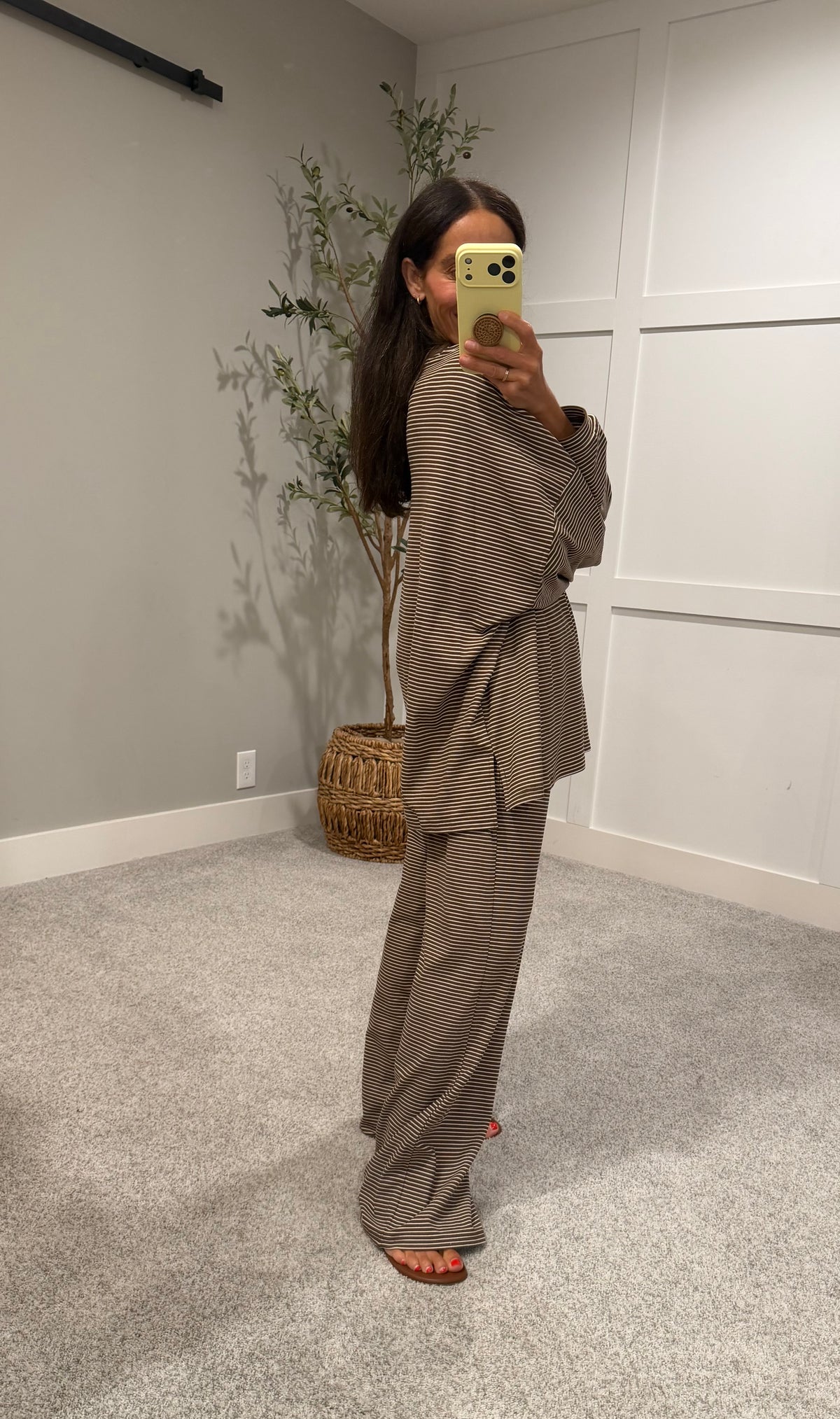 Levi Lounging Brushed Knit Pullover | Brown/Cream