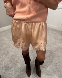 Lace Trim Shorts | Peach