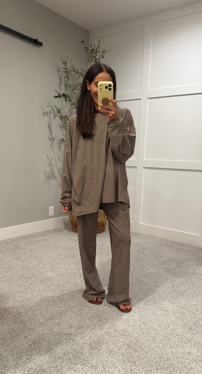 Levi Lounging Brushed Knit Pullover | Brown/Cream