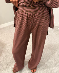 Levi Lounging Brushed Knit Pants |Brown/Pink