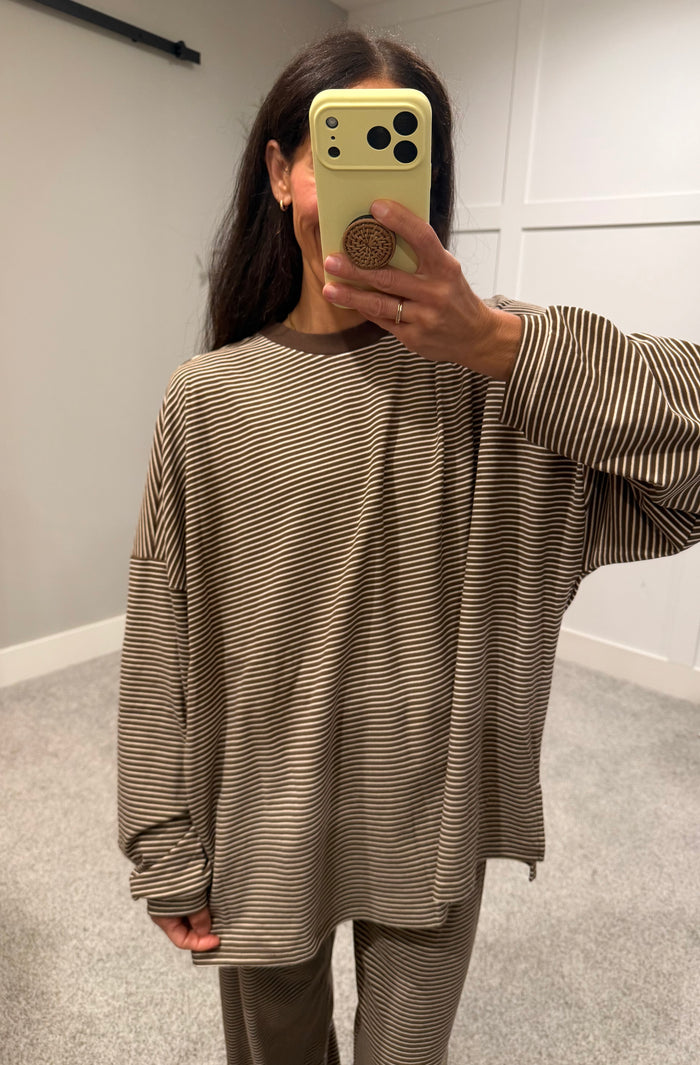 Levi Lounging Brushed Knit Pullover | Brown/Cream