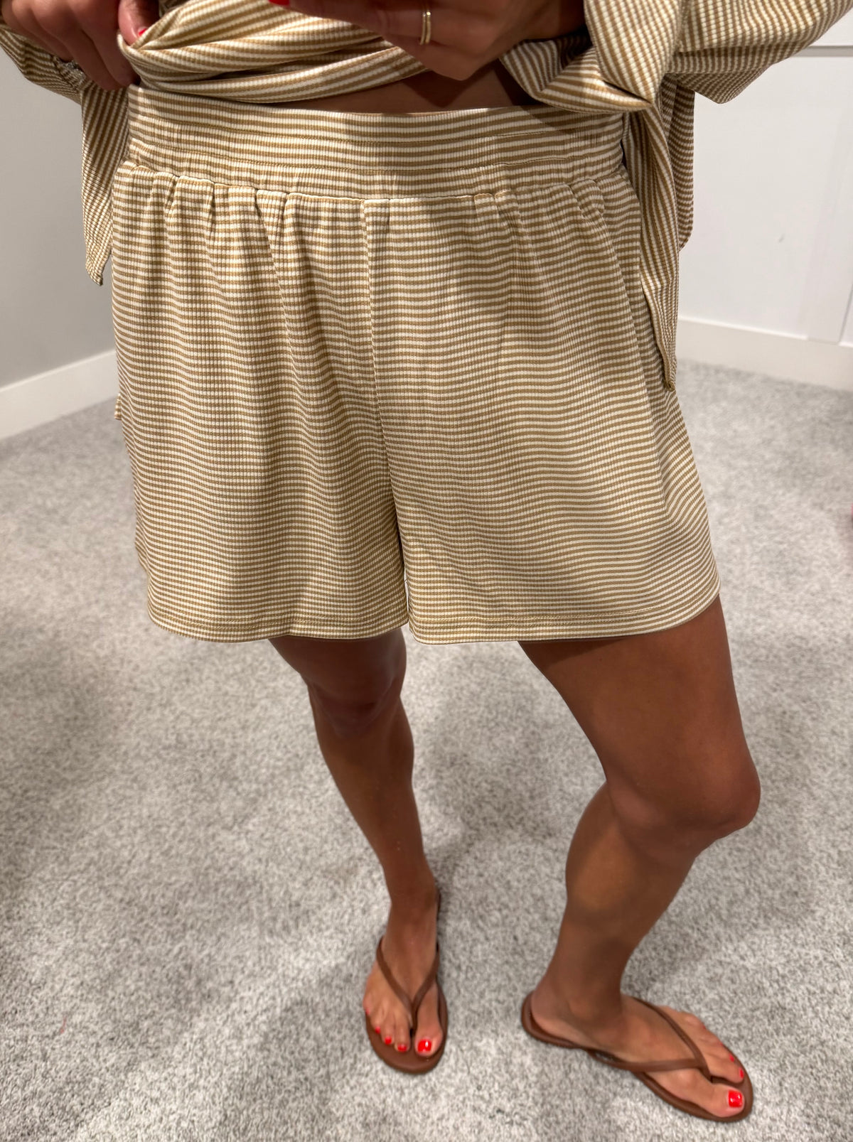 Kenzie Shorts | Latte