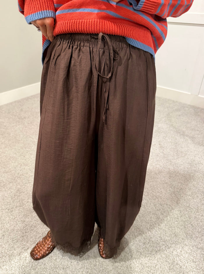 The Rosalie Lace Trim Pants | Espresso