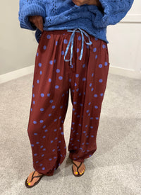 Satin Polka Dot Balloon Pants | Maroon/Blue