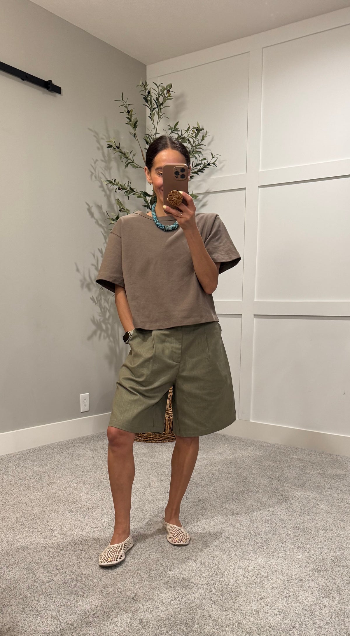 Olive Bermuda