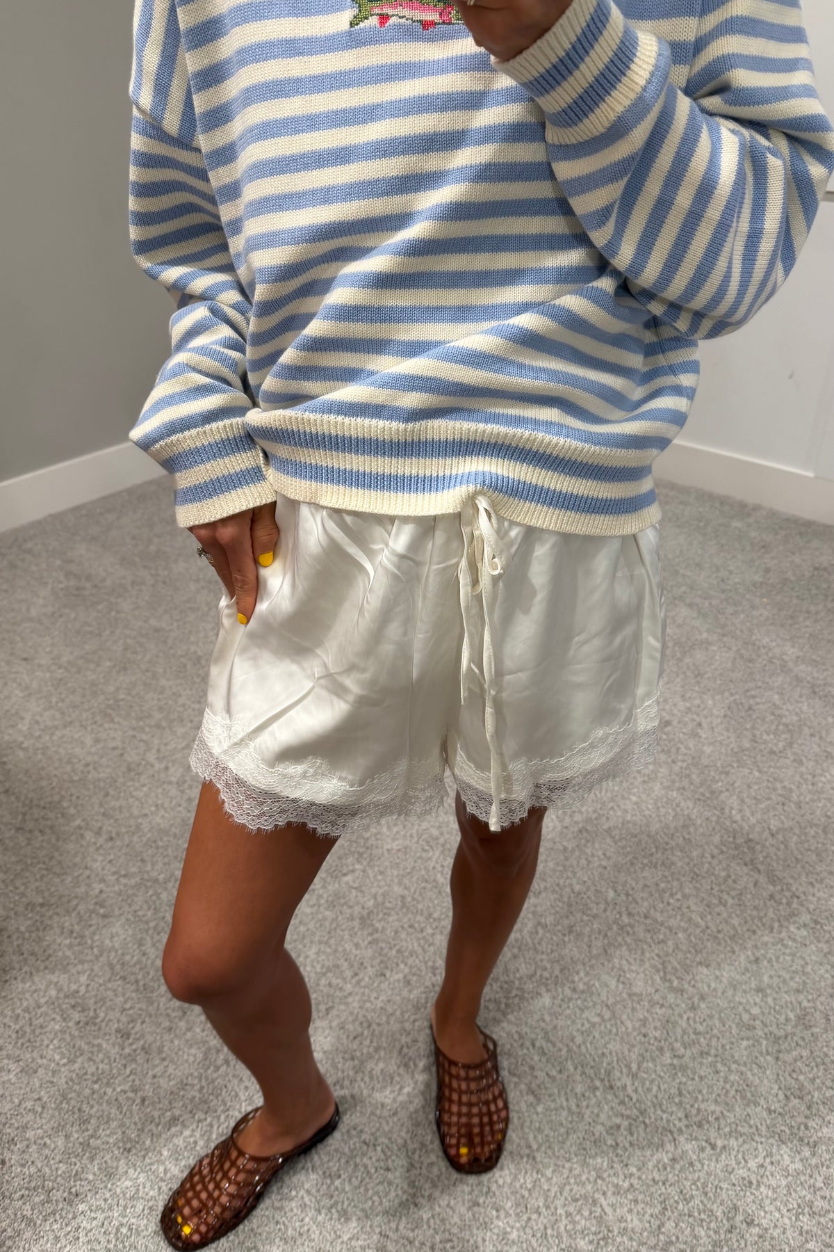 Scalloped Lace Trim Shorts | Off White