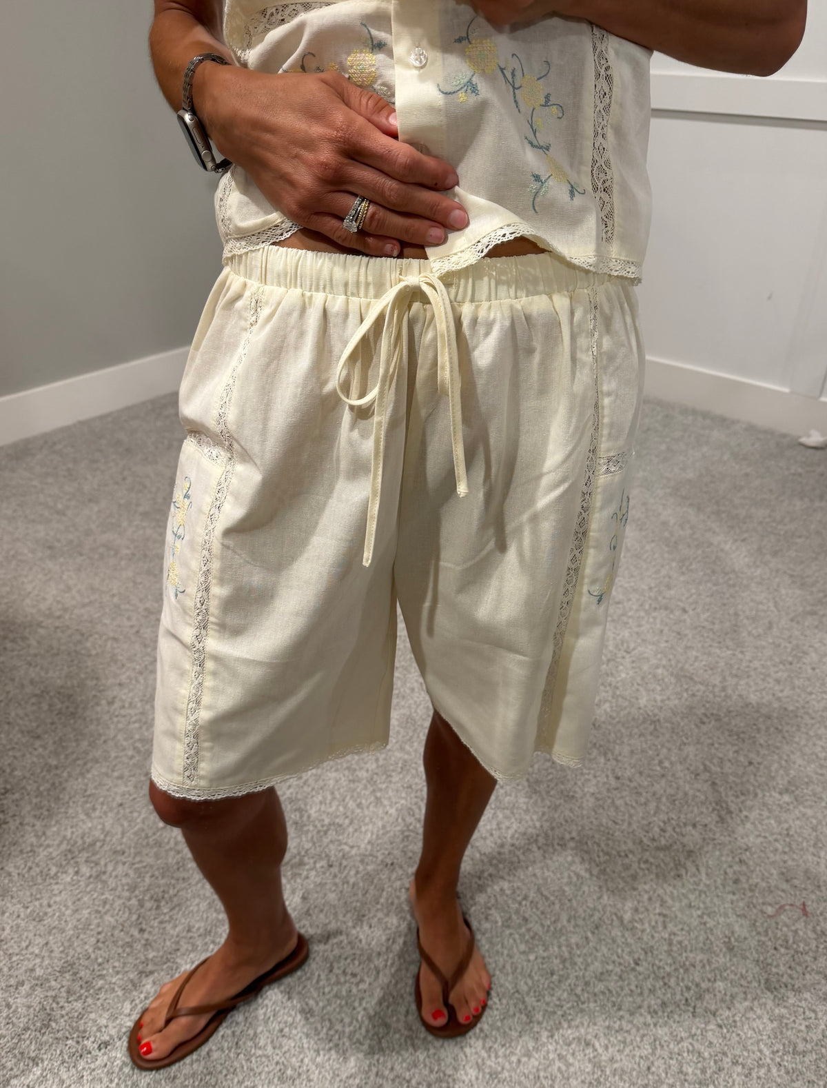 Loucia Floral Embroidered Set