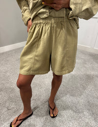 Kate Tencel Shorts | Moss Green