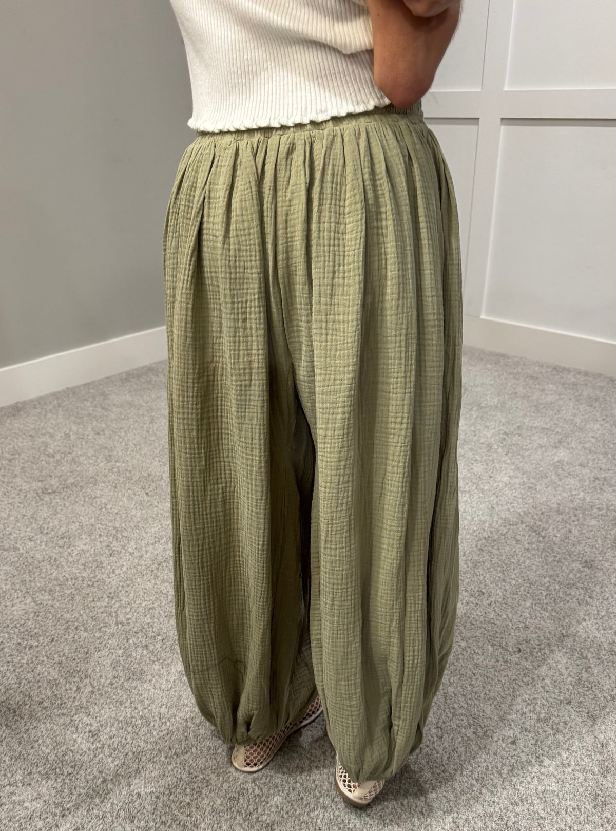 Balloon Gauze Pants | Light Olive