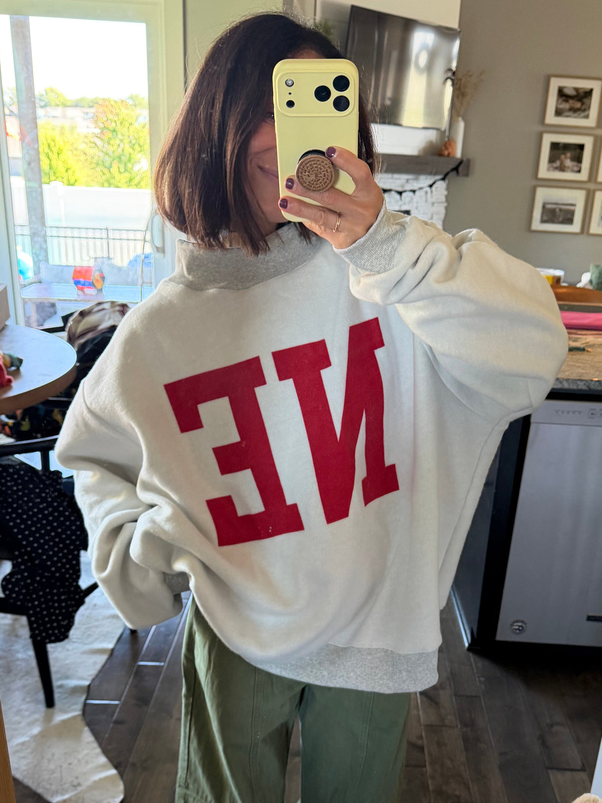 NEBRASKA/NE Reversible Mock Neck Sweatshirt | Heather Grey