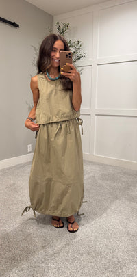 The Chelsea Top | Dry Herb