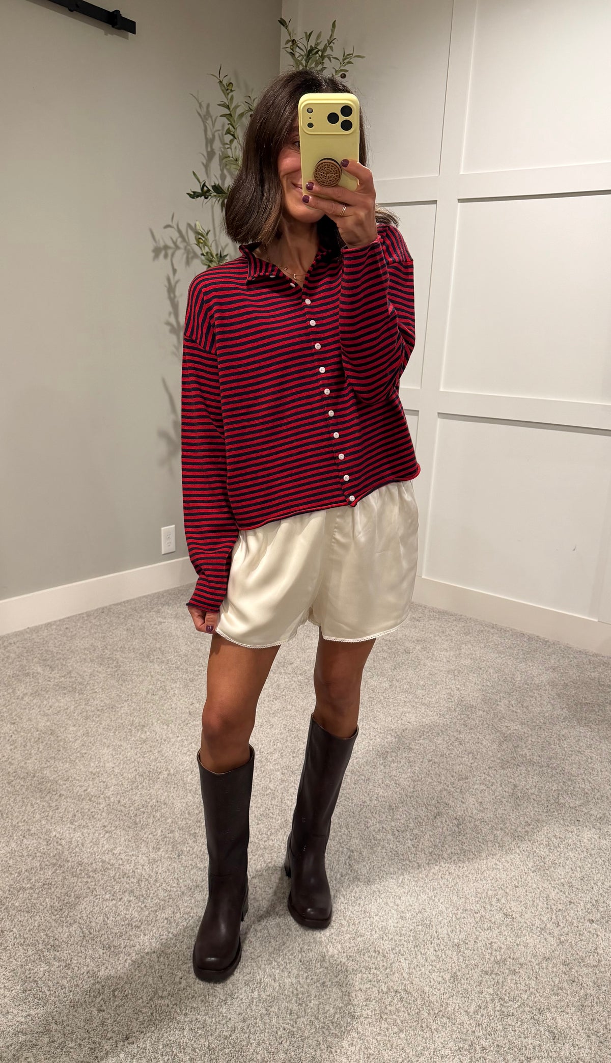 Scallop Trim Satin Shorts | Shell