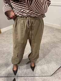 Daphne Cargo Pants | Olive