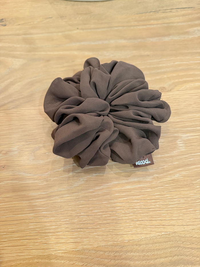 JUMBO SCRUNCHIES: DARK BROWN