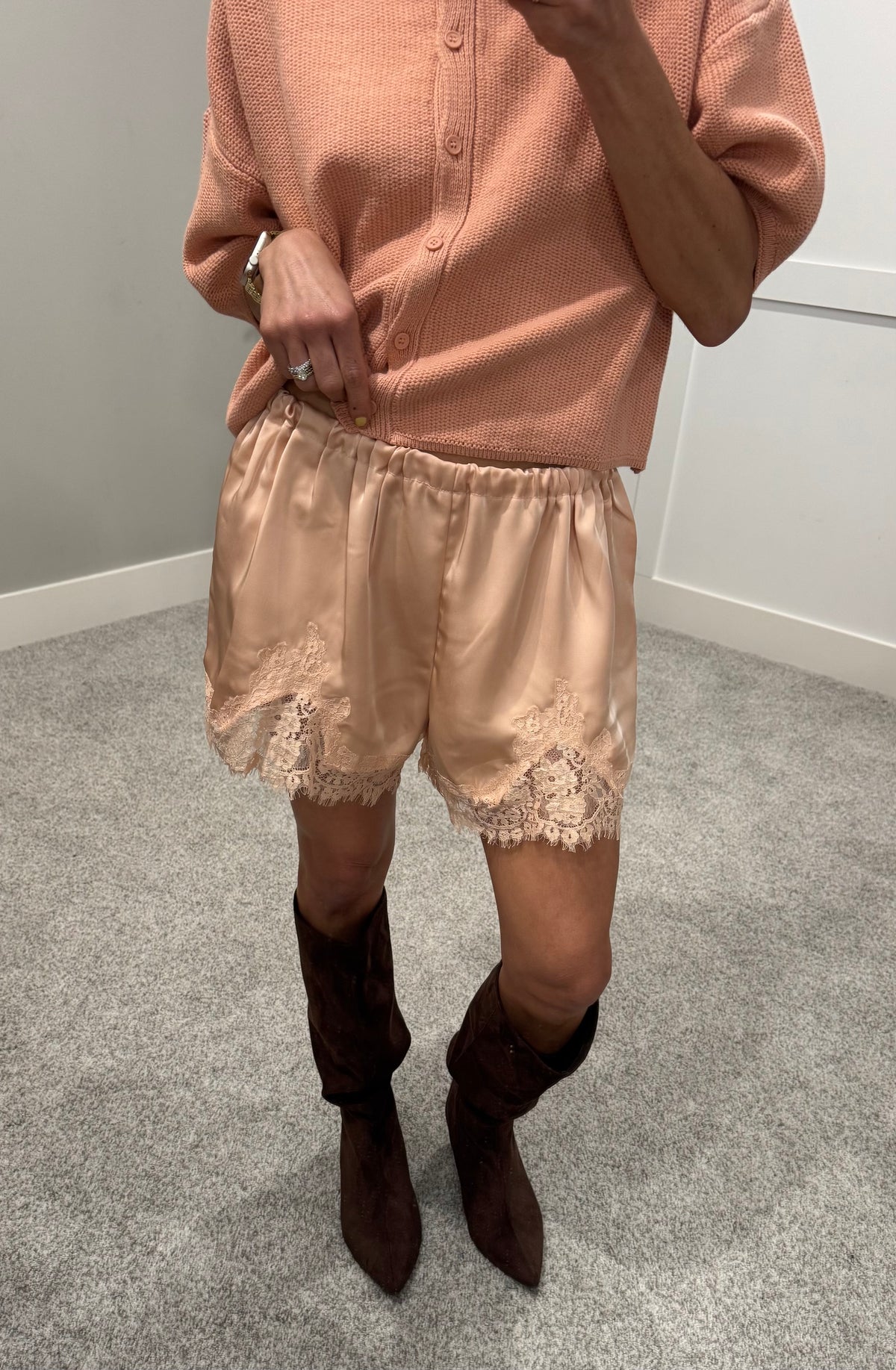 Lace Trim Shorts | Peach