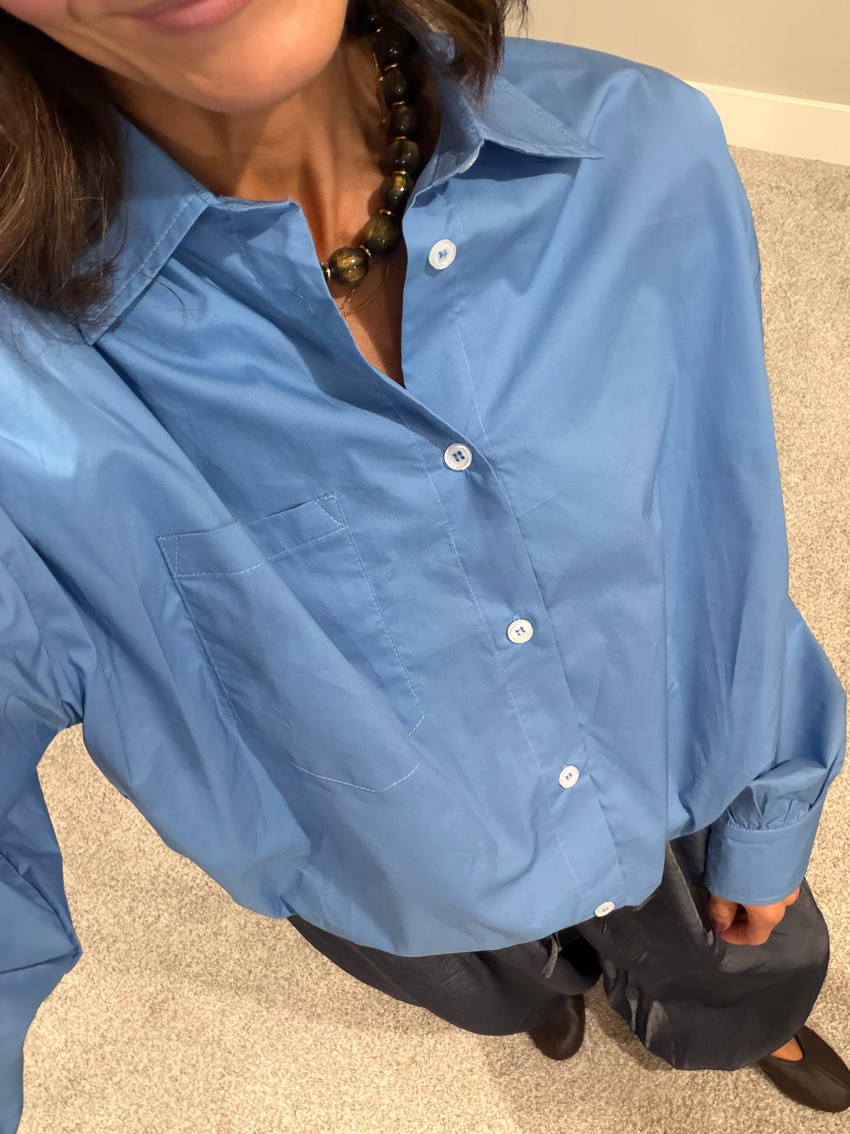 Delphine Cropped Cinched Button-Up | Lake Blue