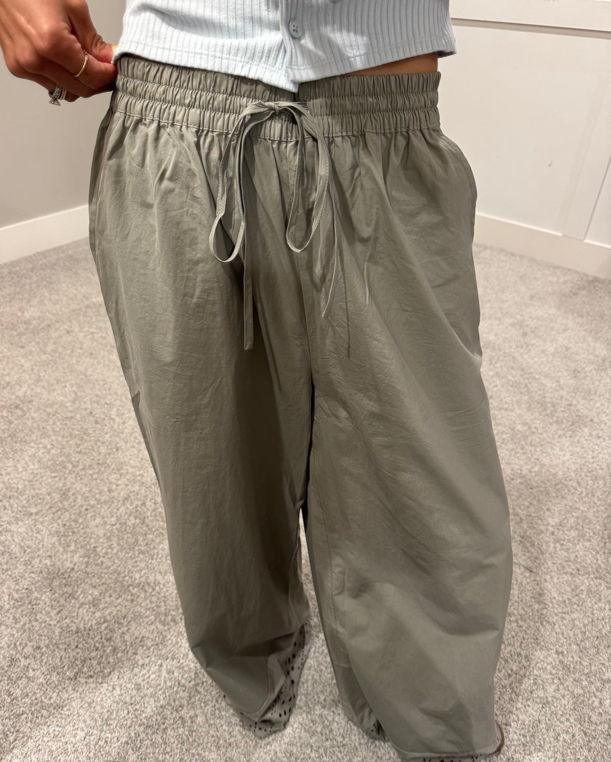 Eyelet Trim Pants | Dry Herb