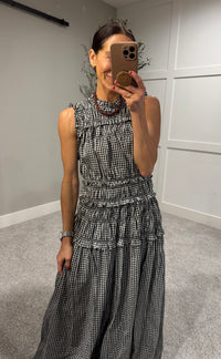 Neily Gingham Maxi | Black