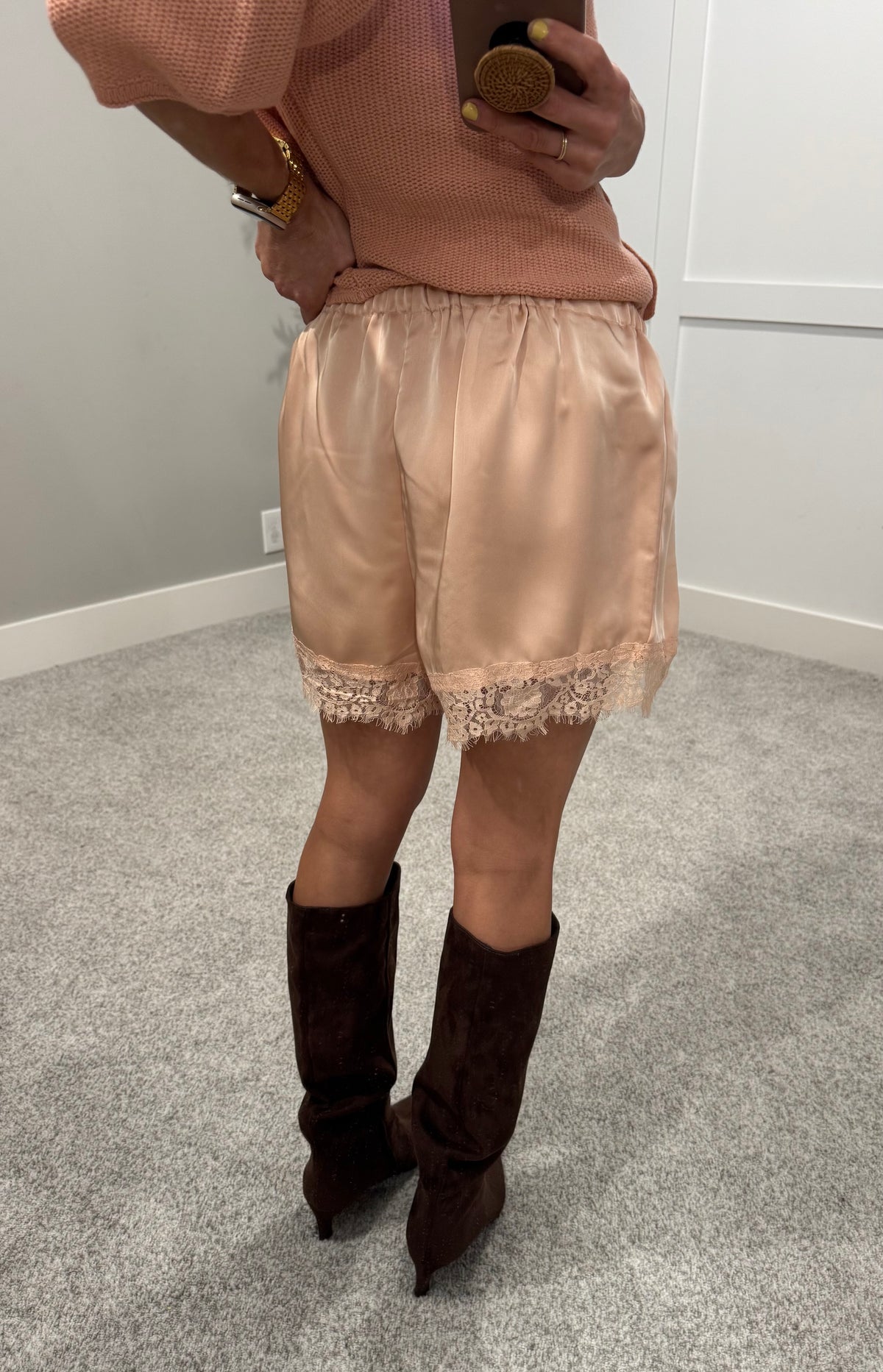 Lace Trim Shorts | Peach
