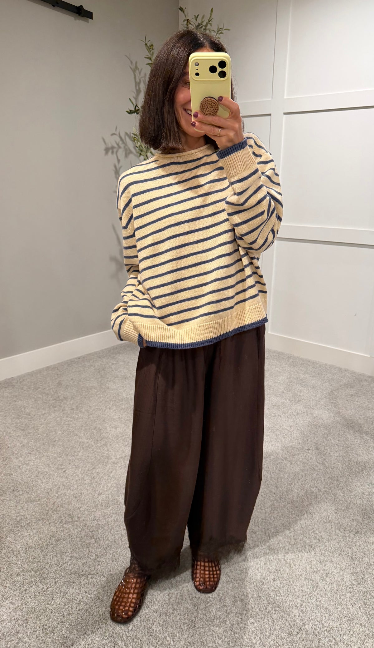 The Rosalie Lace Trim Pants | Espresso