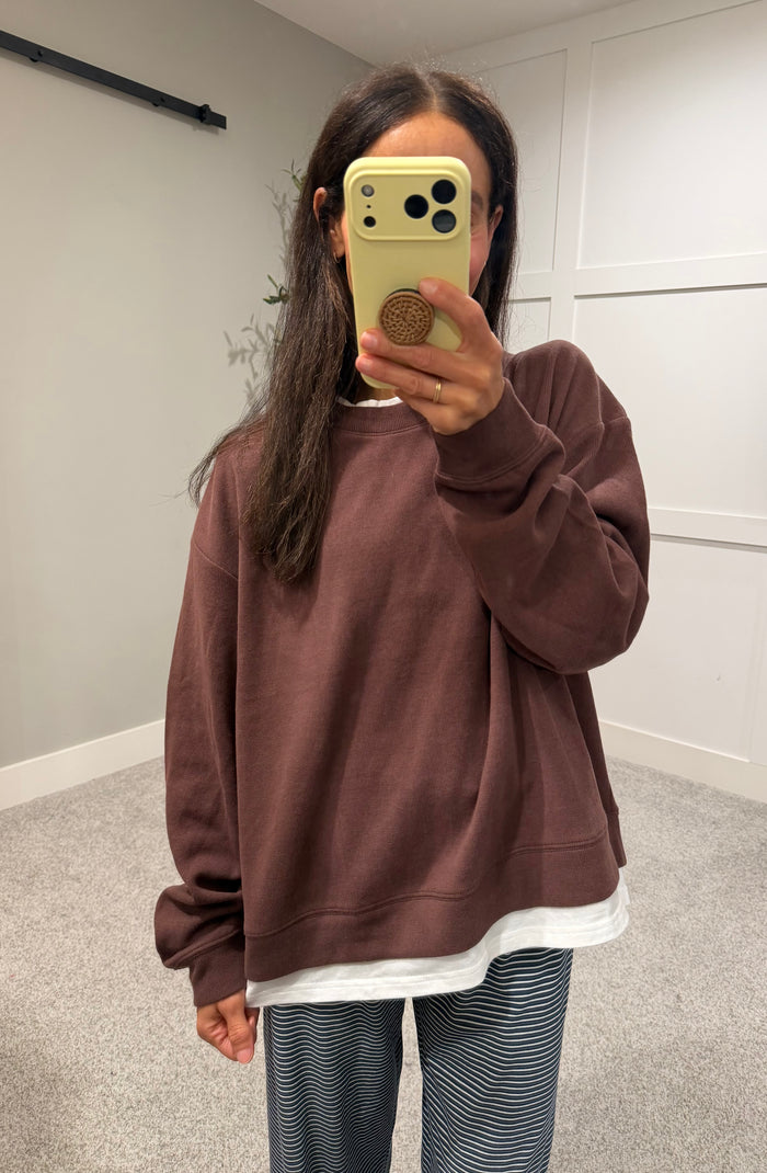 Peekaboo Sweatshirt | Brown