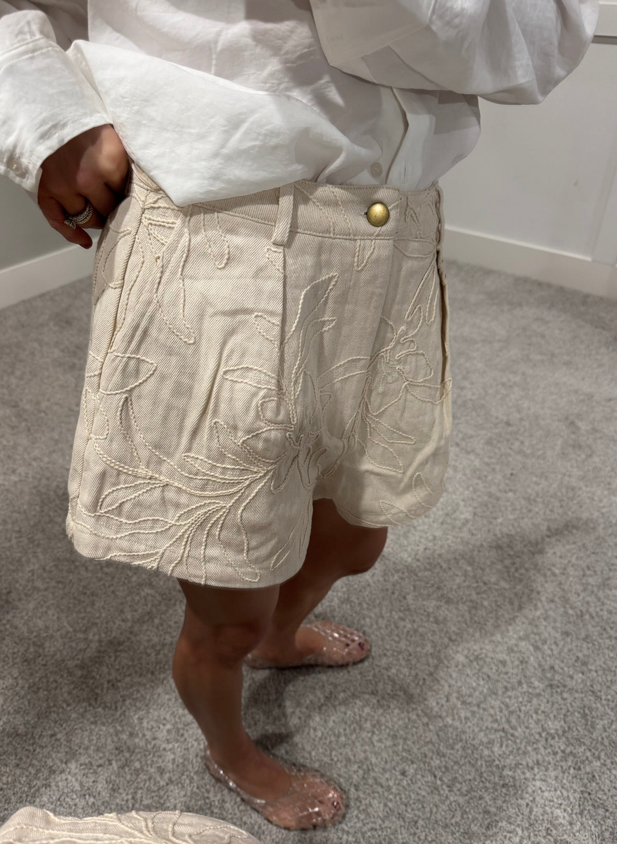 Floral Jacquard Pleated Shorts