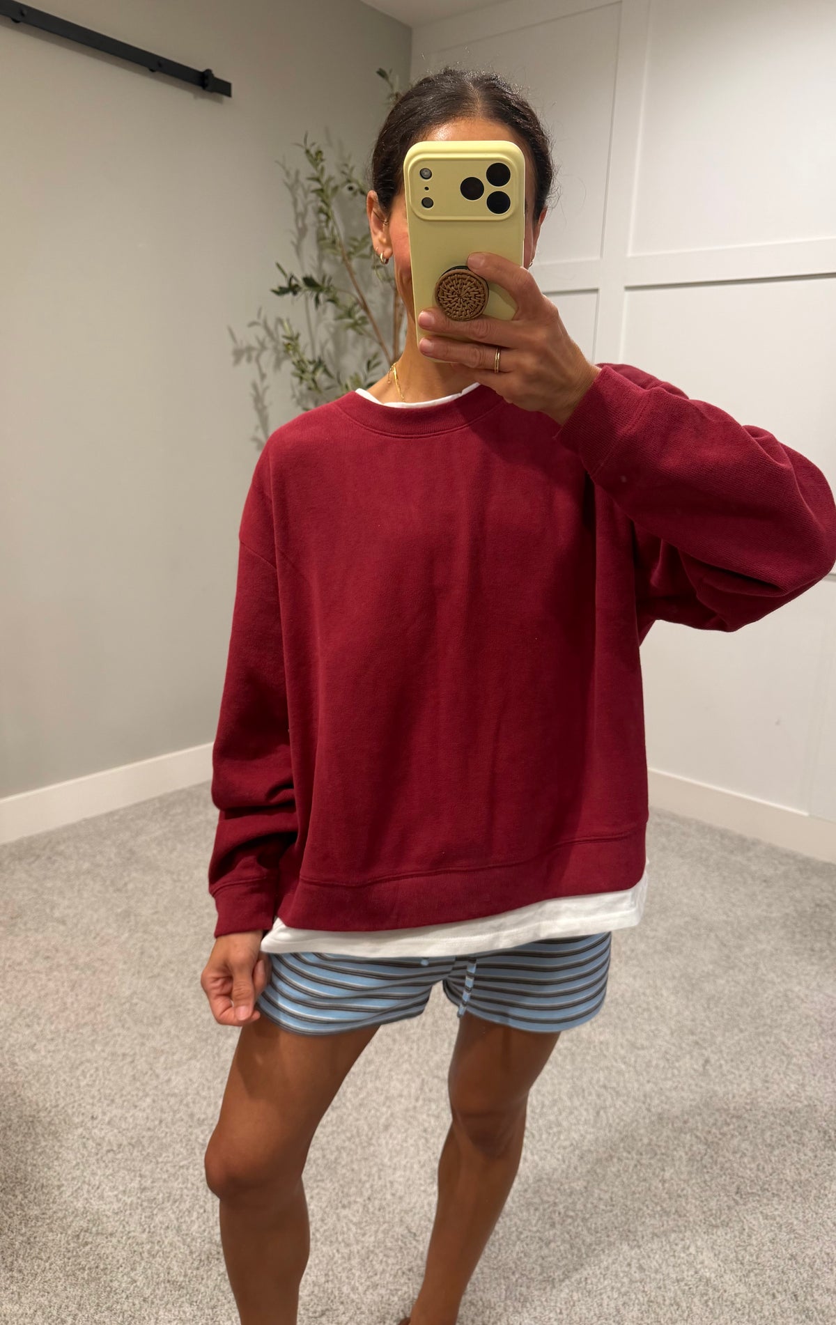 Peekaboo Sweatshirt | Cranberry