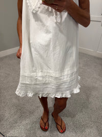 Big Collar Ruffle Hem Dress | White
