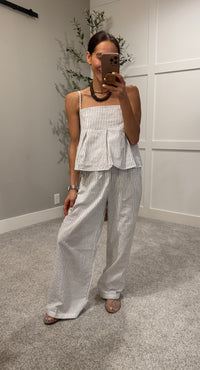 Pen Pinstripe Set | White/Black
