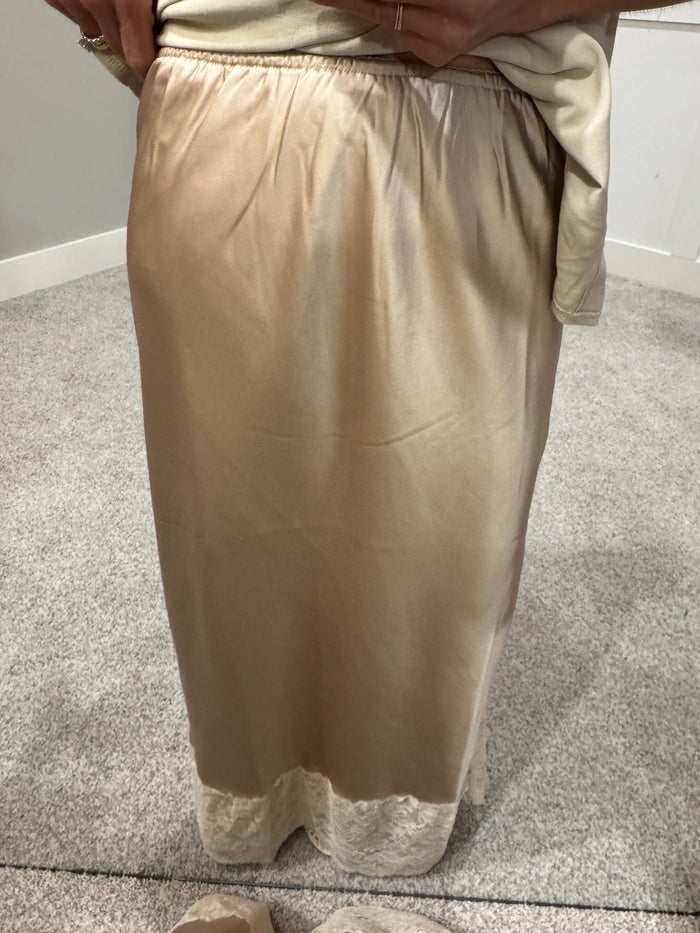 Satin Lace Skirt | Champagne