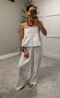 Pen Pinstripe Set | White/Black