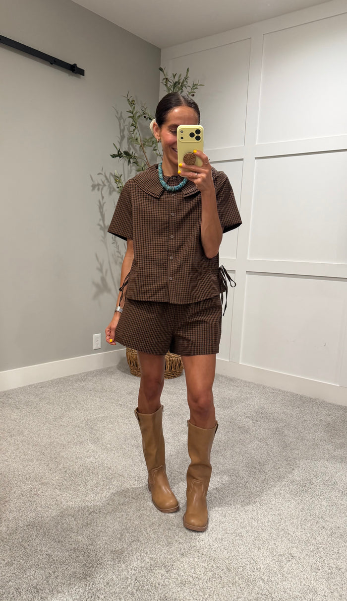 The Daisy Set | Brown/Navy/Red