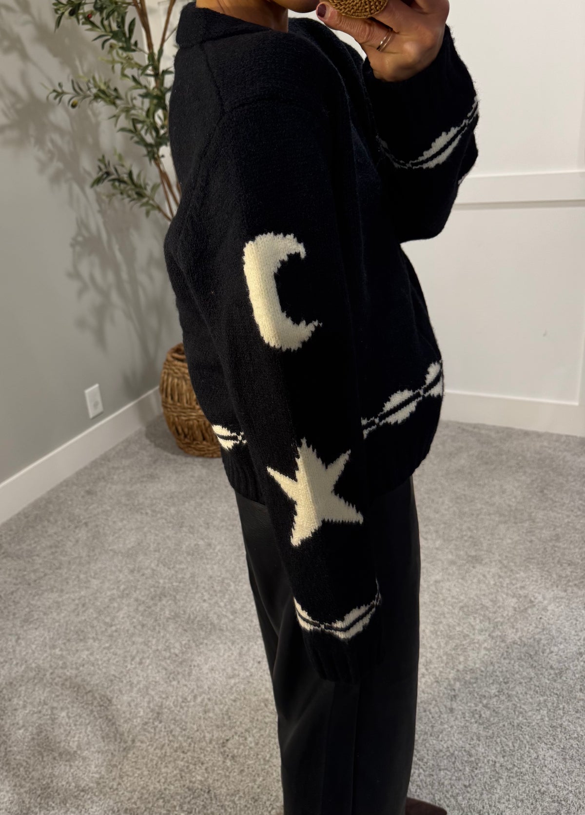 Cozy Pattern Zip Sweater Jacket | Black