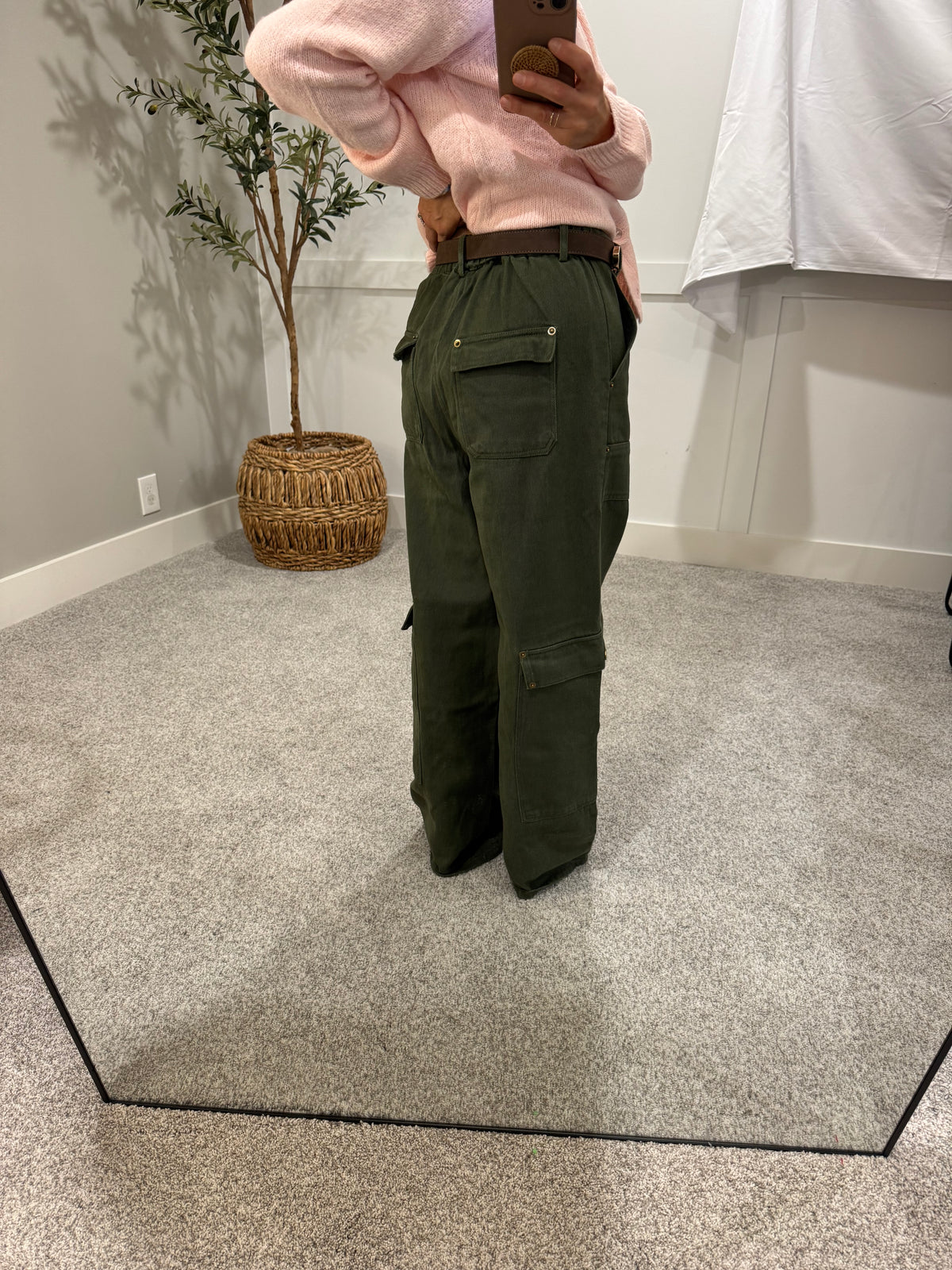 Olive Detailed Twill Pants