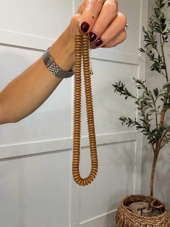 Wide Marble Beaded Necklace | Brown