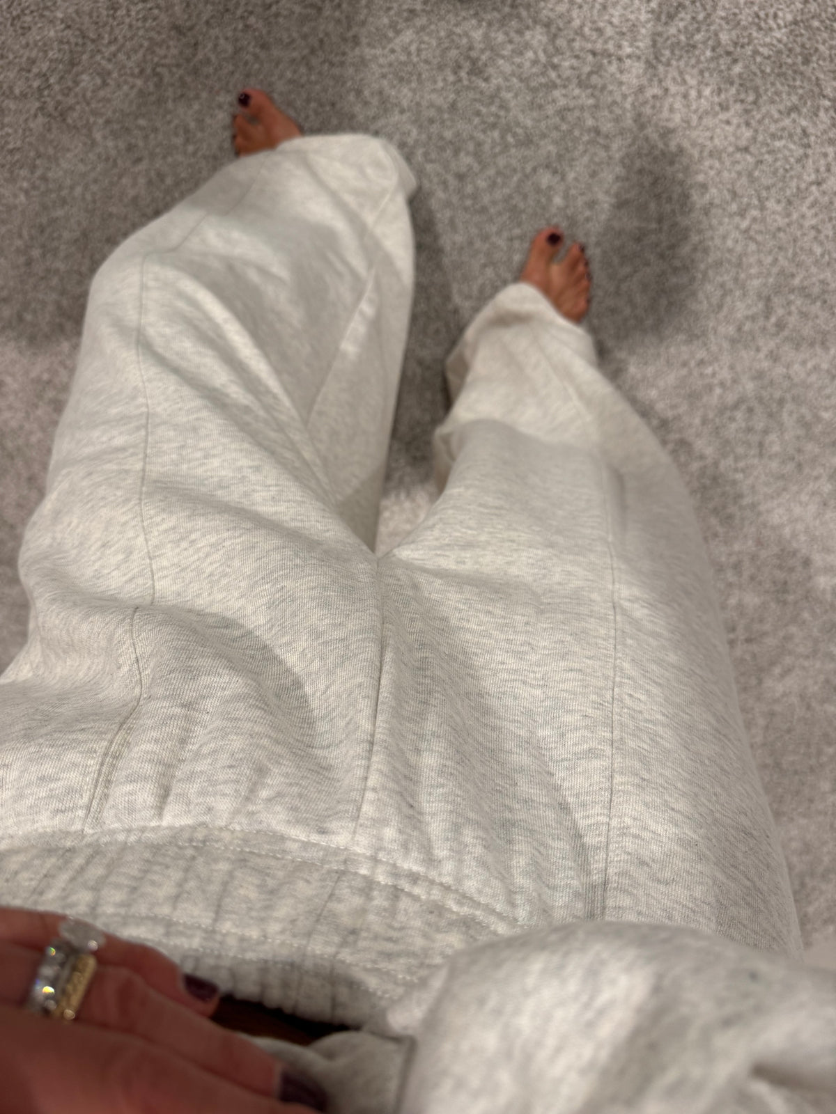 Slight Barrel Loose Fit Sweatpants | Heather Oat