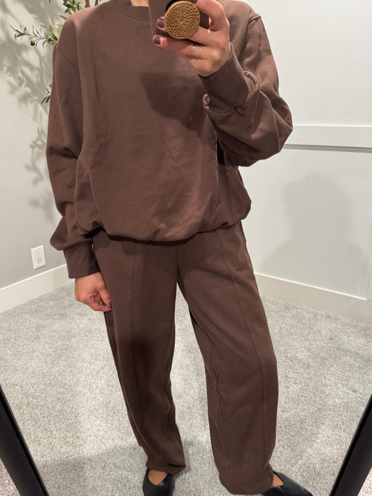 Slight Barrel Loose Fit Sweatpants | Chocolate Brown