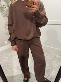 Slight Barrel Loose Fit Sweatpants | Chocolate Brown