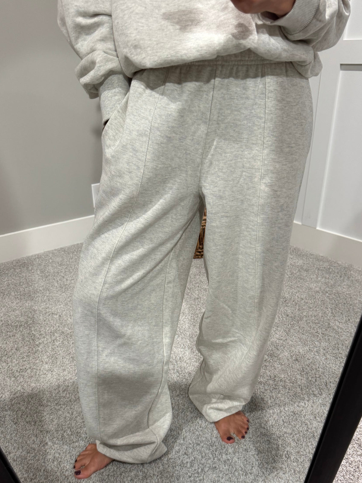 Slight Barrel Loose Fit Sweatpants | Heather Oat