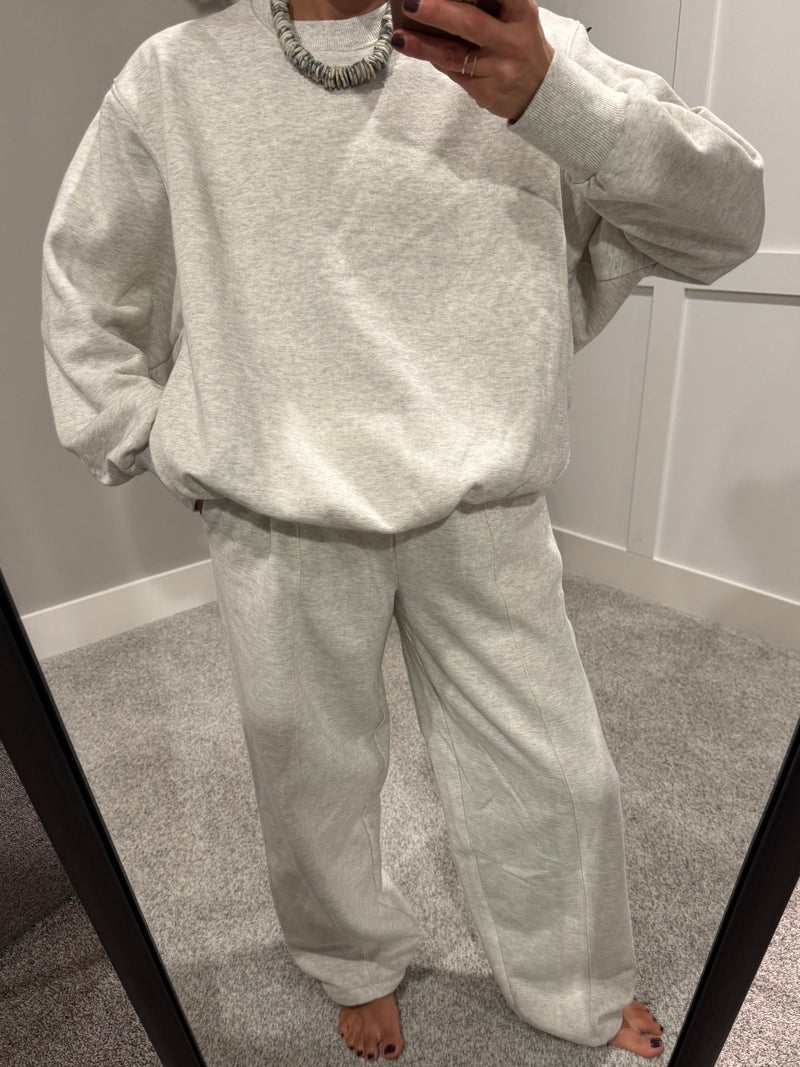 Slight Barrel Loose Fit Sweatpants | Heather Oat